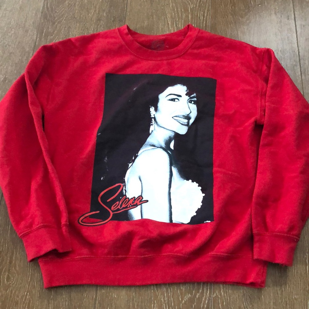 Red Selena crew neck sweater
